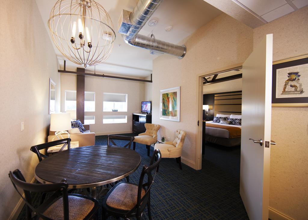 Warehouse Hotel At The Nook Manheim Exterior photo
